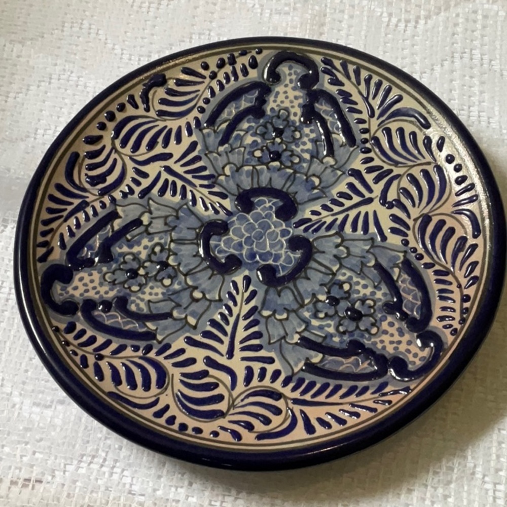 Vintage Talavera Mexican Pottery Wall Plate Folk Art - Picture 2 of 4